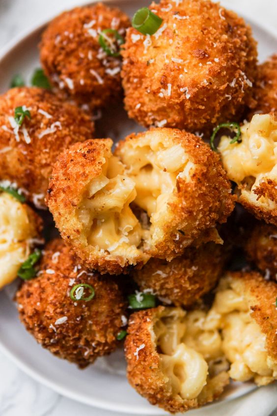 fried-mac-n-cheese-balls