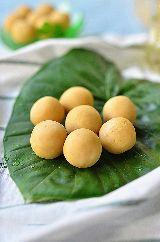 Lotus Seed Paste Cafe Deluxe