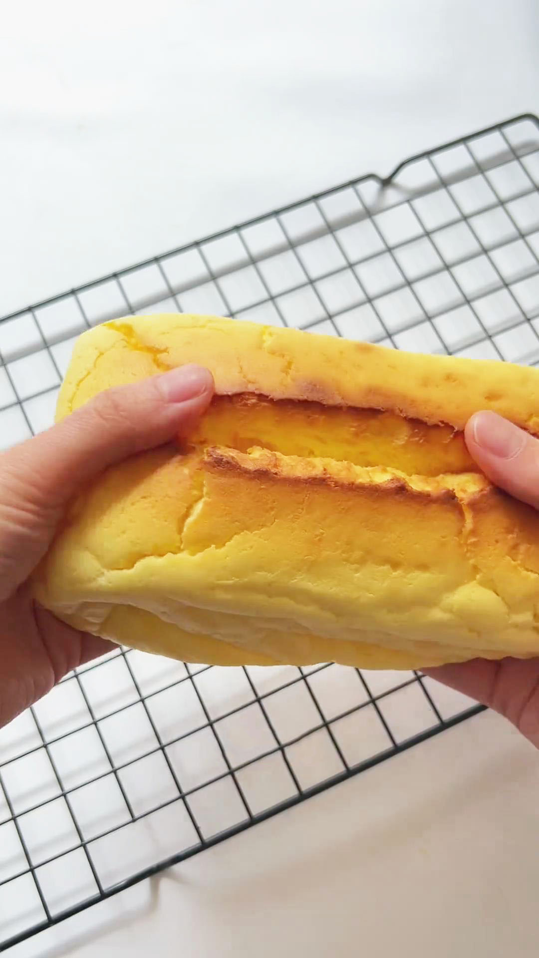 4 ingredient yogurt cake 3