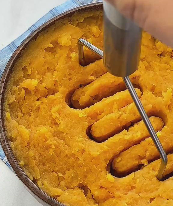 mash the steamed sweet potatoes