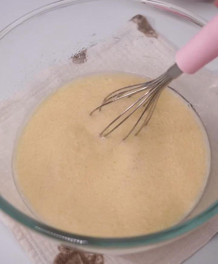 mix thoroughly until the liquid is smooth