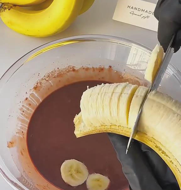 peel the banana and slice it