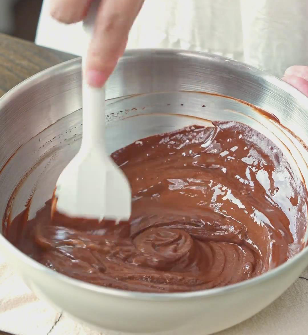 prepare the ganache