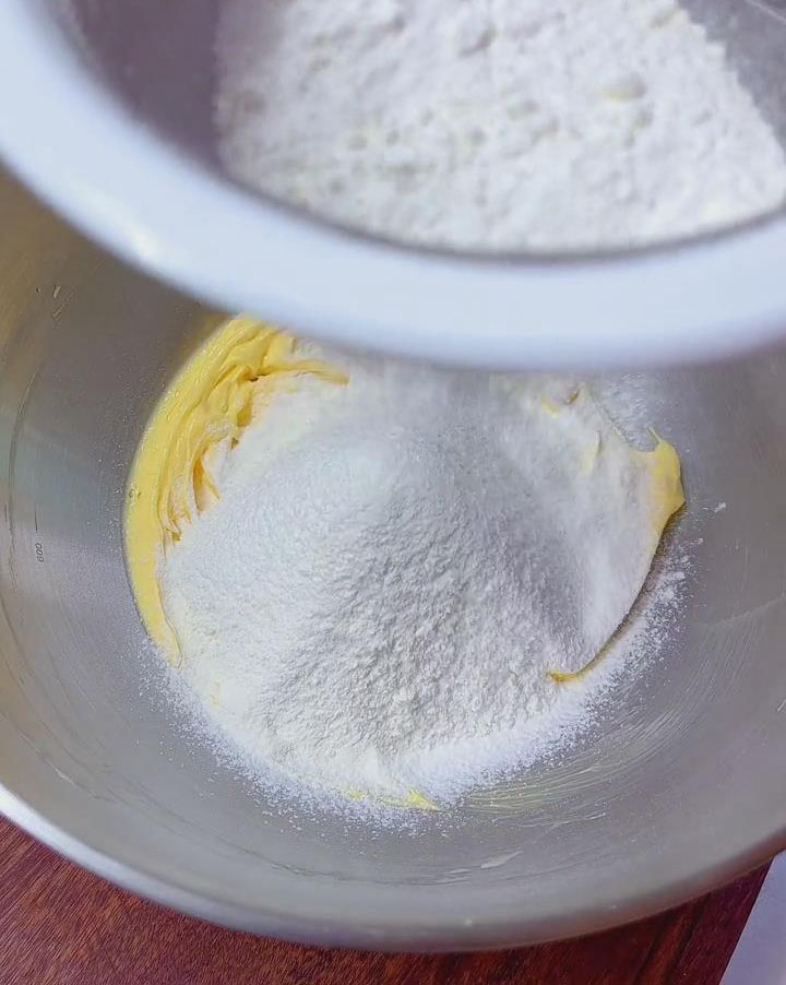 sift 110g cake flour into the wet ingredients