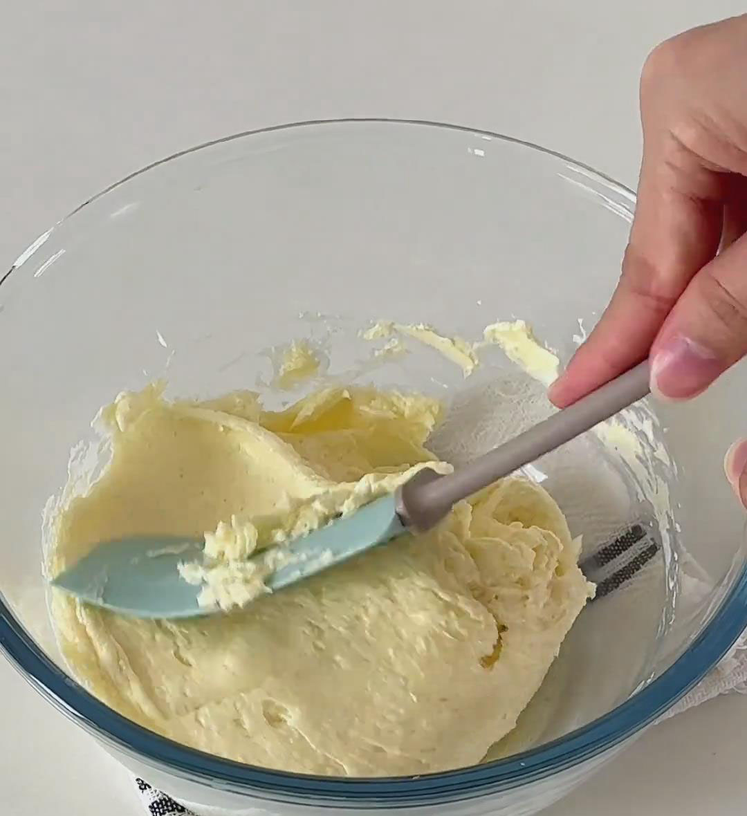 soften cream cheese and mix with sugar soften cream cheese and mix with sugar