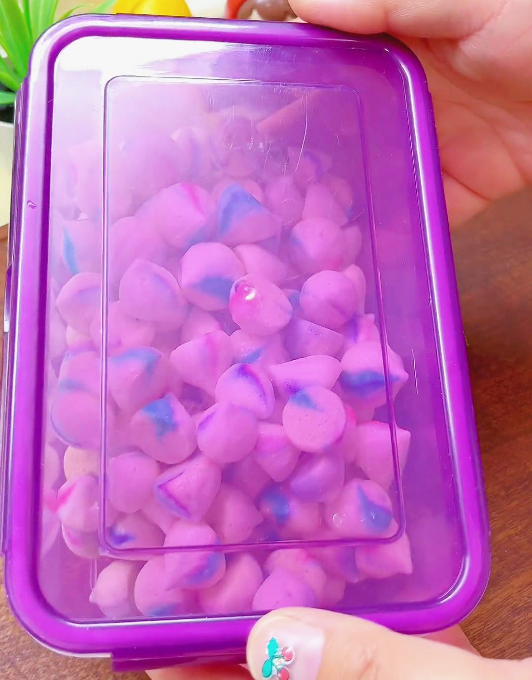 store the meringues2