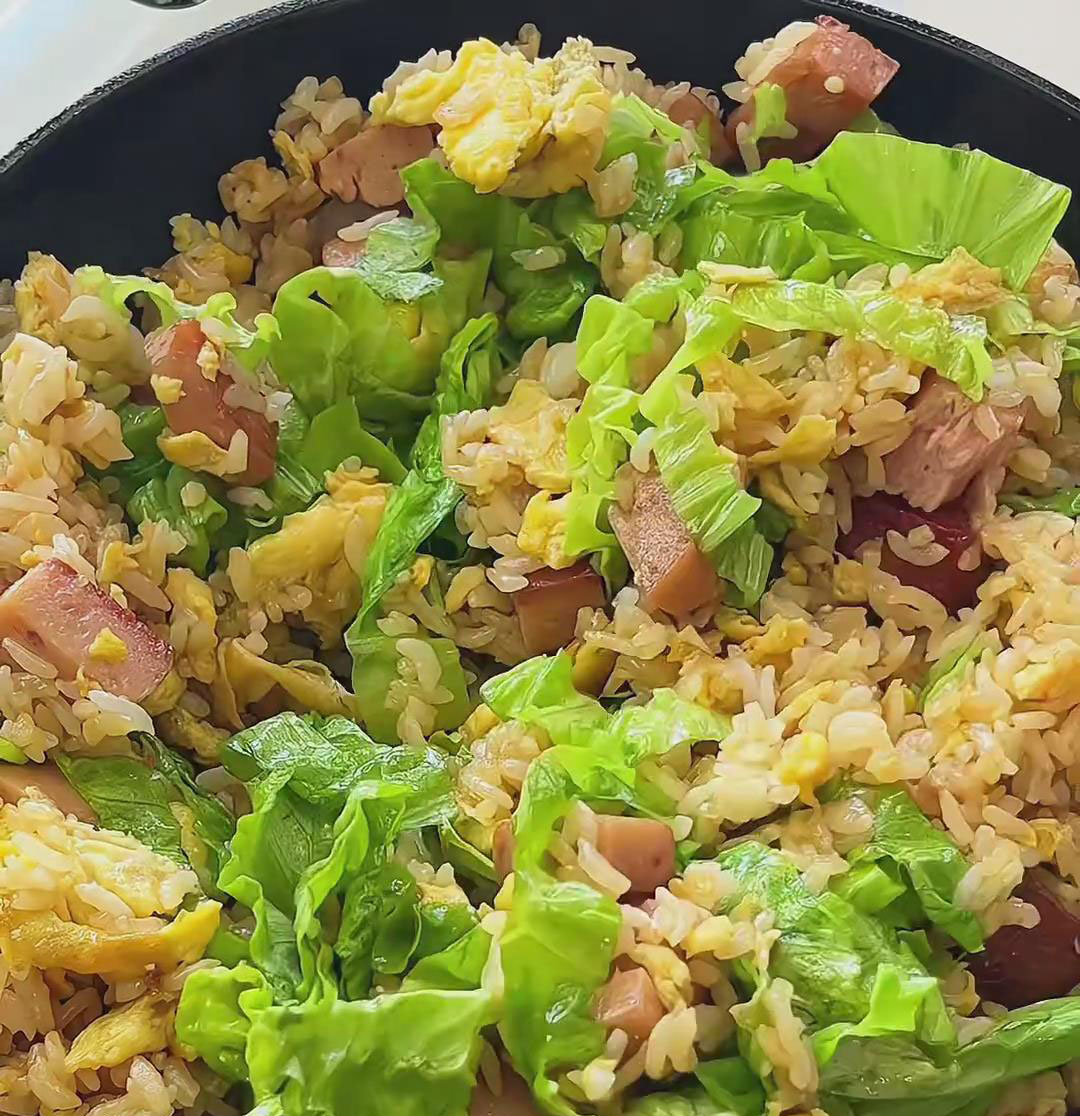 add the sliced lettuce to the pan