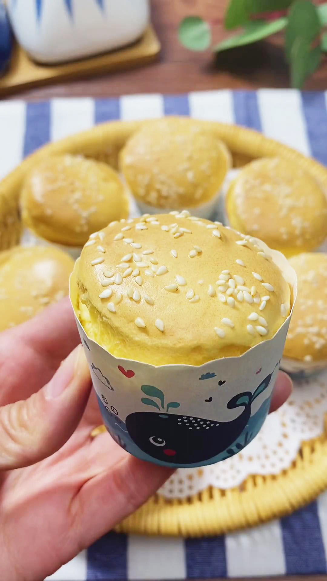 air fryer cupcakes 2