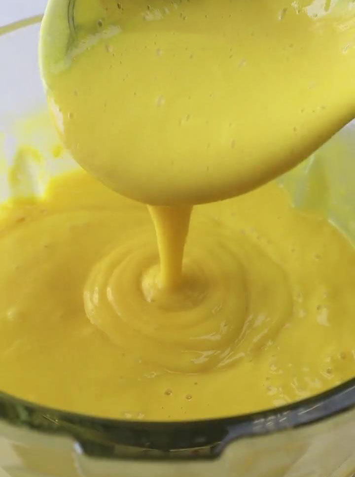 mango smoothie mango smoothie