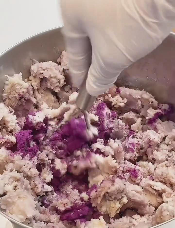 mash and mix until the powder is evenly incorporated
