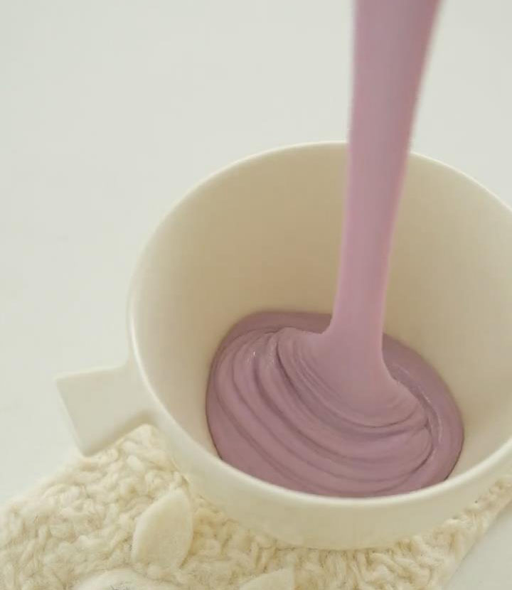 preparing the taro paste filling
