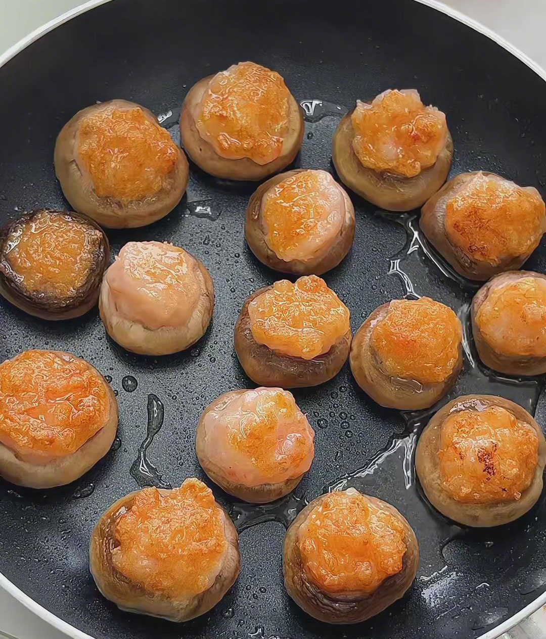 the shrimp paste turns golden brown the shrimp paste turns golden brown