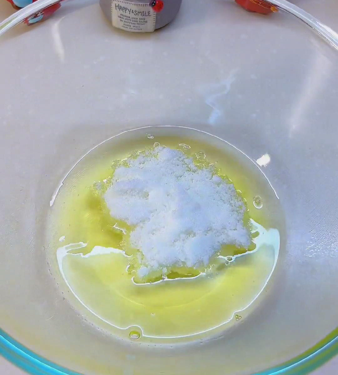 add a few drops of white vinegar or lemon juice to the 4 egg whites
