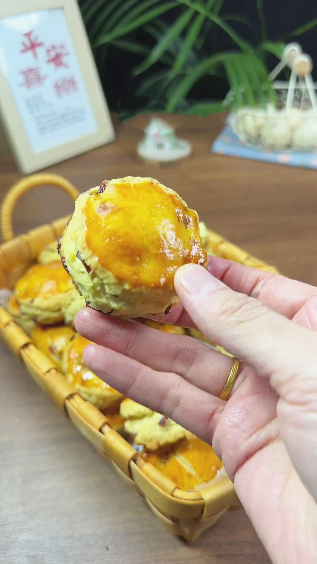 cranberry scones 2 cranberry scones 2