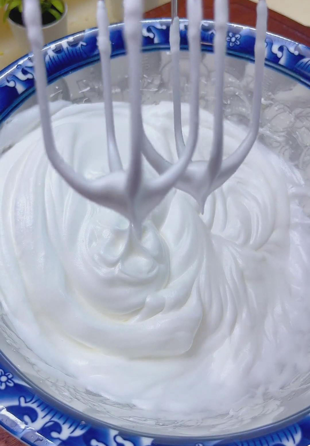 the egg whites form stiff peaks