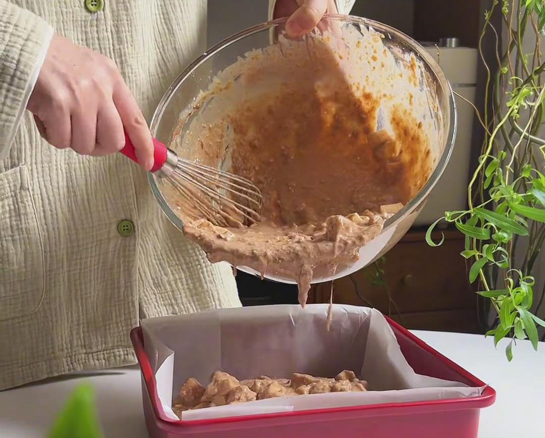 pour the batter into the pan 1